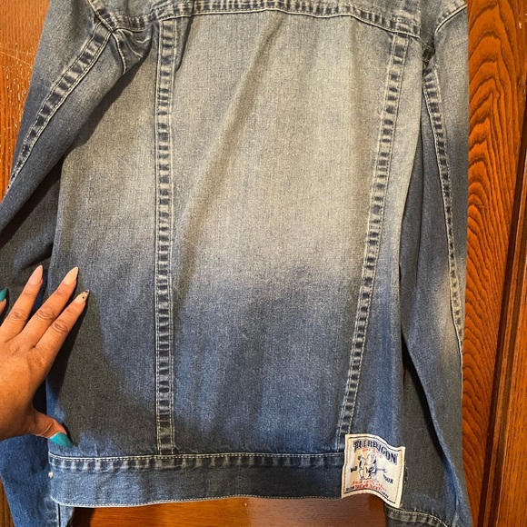 Men’s True Religion worn once for a photo shoot and dry cleaned - Picture 4 of 4